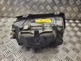 Audi A4 S4 B5 8D Lampa przednia 8D0941003E