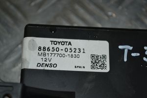 Toyota Avensis T270 Moduł / Sterownik klimatyzacji 8865005231