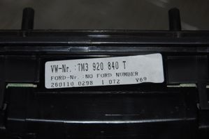 Volkswagen Sharan Licznik / Prędkościomierz 7M3920840T