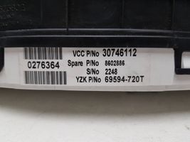 Volvo XC70 Licznik / Prędkościomierz 30746112