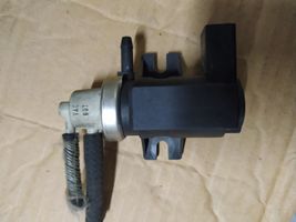 Volkswagen Bora Vacuum valve 1J0806627