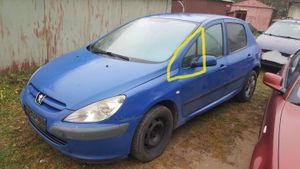 Peugeot 307 Trikampis stiklas kėbulo priekyje 