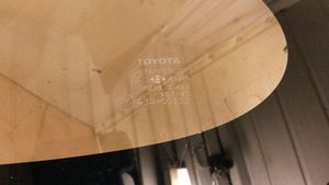 Toyota Echo Заднее боковое стекло кузова 