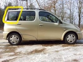 Toyota Yaris Verso Szyba karoseryjna tylna 