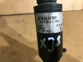 Jaguar XJ X308 Pompa spryskiwacza szyby przedniej / czołowej LJA7031AA