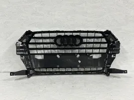 Audi Q3 8U Grille calandre supérieure de pare-chocs avant 8U0853653M