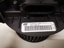 Nissan Micra Ventola riscaldamento/ventilatore abitacolo F667217D