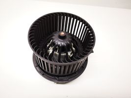 Nissan Micra Pečiuko ventiliatorius/ putikas F667217D