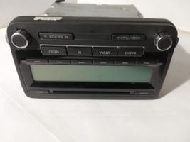 Volkswagen PASSAT B7 Unité principale radio / CD / DVD / GPS 1K0035186AB