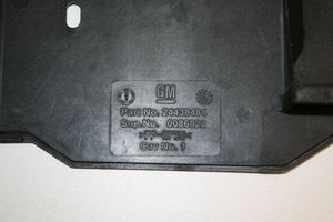 Opel Signum Pokrywa skrzynki akumulatora 24438484