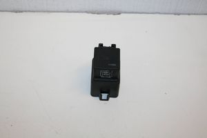 BMW 3 F30 F35 F31 Aušinimo ventiliatoriaus rėlė 9207913