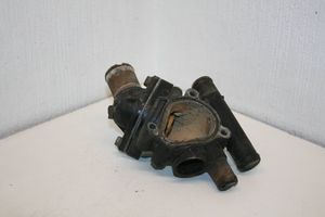 Volvo S40, V40 Boîtier de thermostat / thermostat 7700866730