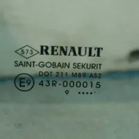 Renault Megane III Aizmugurējais virsbūves sānu stikls 43R000015