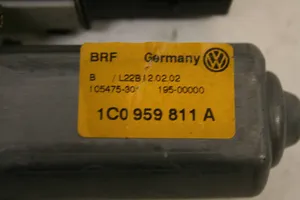 Volkswagen Bora Moteur de lève-vitre de porte avant 1C0959811A