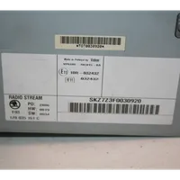 Skoda Octavia Mk2 (1Z) Радио/ проигрыватель CD/DVD / навигация 1Z0035161C