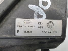 Skoda Octavia Mk3 (5E) Lampa przednia 5E0941700