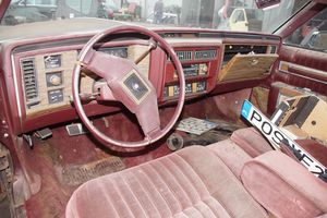 Cadillac DeVille Istuinsarja 1983