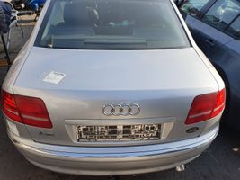 Audi A8 S8 D3 4E Takaluukun/tavaratilan kansi LY7W