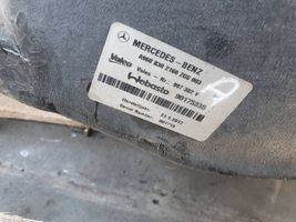 Mercedes-Benz Actros Apulämmittimen pohjan suoja A9608302160