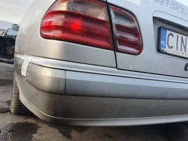 Mercedes-Benz E W210 Zderzak tylny 744 SEDAN