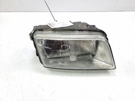 Audi A4 S4 B5 8D Lampa przednia 8D0941004A