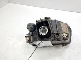 Audi A4 S4 B5 8D Lampa przednia 8D0941004A