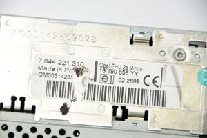 Opel Astra H Radion/GPS-laitteen pääyksikön kehys 13190856