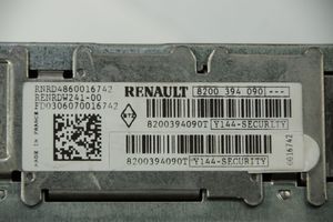 Renault Clio III Cadre, panneau d'unité radio / GPS 8200394090