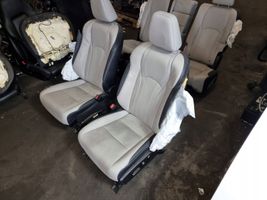 Lexus RX 330 - 350 - 400H Fotele / Kanapa / Komplet 