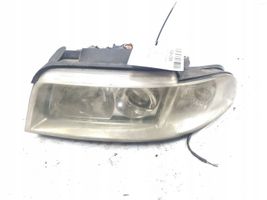 Audi A4 S4 B5 8D Lampa przednia 8D0941003AK