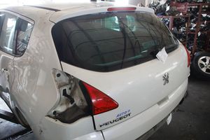 Peugeot 3008 I Takaluukun/tavaratilan kansi KWE