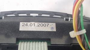 Mercedes-Benz S W221 Console centrale A2218706251