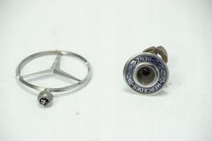 Mercedes-Benz E W124 Emblemat / Znaczek 