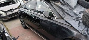 Audi A8 S8 D5 Portiera anteriore LY9B