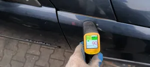 Opel Corsa C Błotnik przedni Z36U