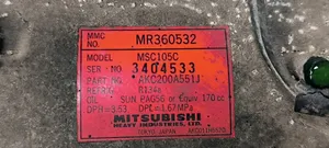 Mitsubishi Montero Ilmastointilaitteen kompressorin pumppu (A/C) MR360532