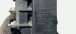 Audi A8 S8 D4 4H Oro skirstytuvas/ vožtuvų blokas (pneumatinės važiuoklės) 