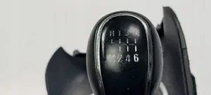 Opel Meriva B Rivestimento in pelle/manopola della leva del cambio 13258302