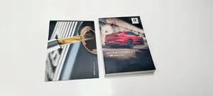 BMW X4M F98 Książka serwisowa 