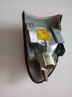 BMW 7 E38 Indicatore di direzione del parafango anteriore 8379108