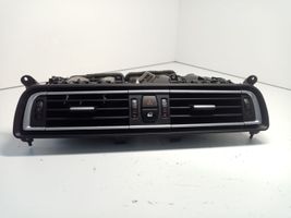 BMW 7 F01 F02 F03 F04 Kojelaudan keskiosan tuuletussuuttimen ritilä 64229115859