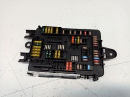 BMW 3 F30 F35 F31 Sulakemoduuli 9337882