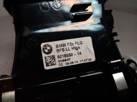 BMW 4 F32 F33 Kojelaudan sivutuuletussuuttimen kehys 9218550