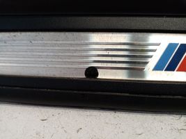 BMW M3 Listwa progowa przednia 51477900751