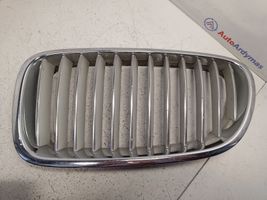 BMW 5 F10 F11 Grille de calandre avant 51137261355