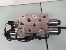 BMW X5 E70 Stabilizator aktywny osi przedniej / Zestaw 6782737