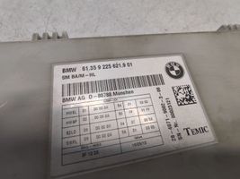 BMW 5 F10 F11 Istuimen säädön moduuli 61359225621