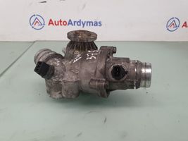 BMW 7 E65 E66 Pompe de circulation d'eau 11517586779