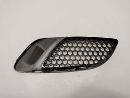 BMW M3 Bonnet/hood grill 51768042977