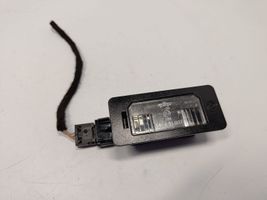 BMW X5 E70 Lampa oświetlenia tylnej tablicy rejestracyjnej 7176934